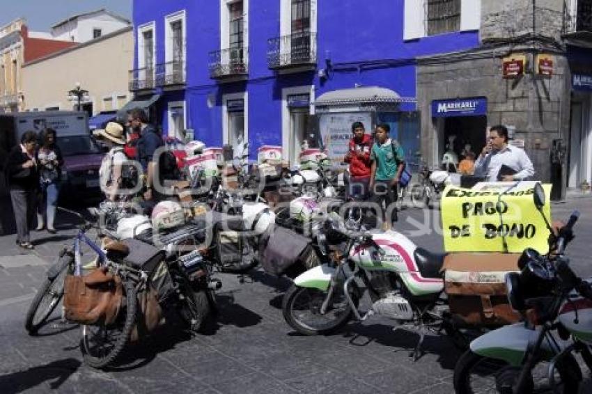 MANIFESTACIÓN CARTEROS