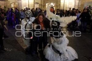 DISFRACES DIA DE MUERTOS . ZÓCALO