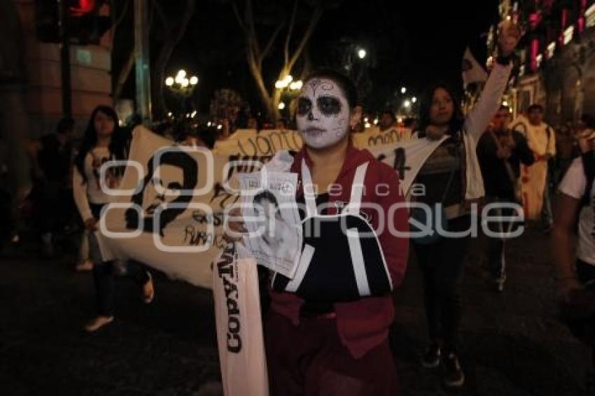 MARCHA SILENCIO POR AYOTZINAPA