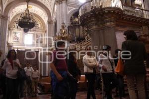 APERTURA DE CRIPTAS . CATEDRAL