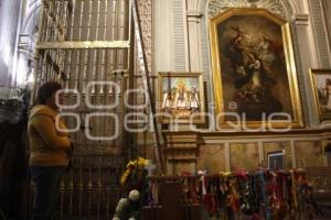APERTURA DE CRIPTAS . CATEDRAL