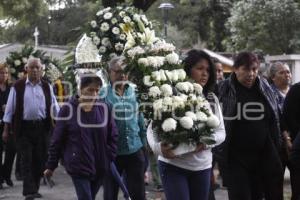 DÍA DE MUERTOS . PANTEÓN