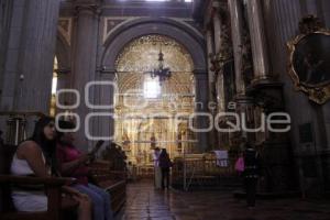 APERTURA DE CRIPTAS . CATEDRAL