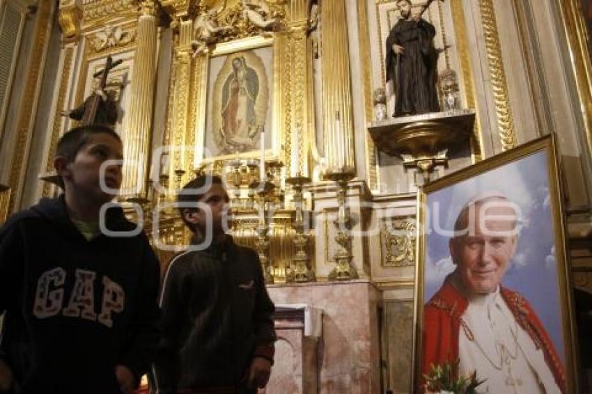 APERTURA DE CRIPTAS . CATEDRAL