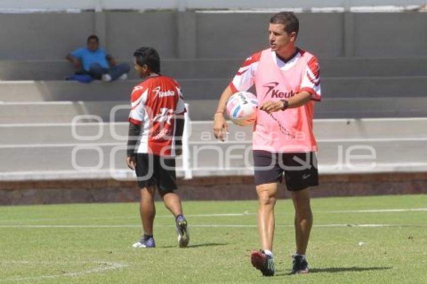 ENTRENAMIENTO LOBOS BUAP