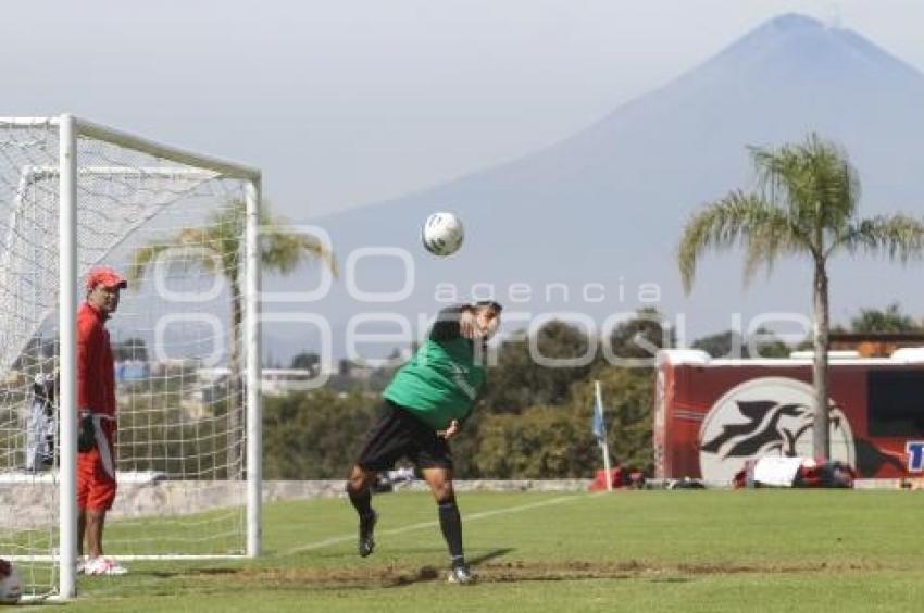 ENTRENAMIENTO LOBOS BUAP