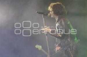 BUNBURY Y CALAMARO . CONCIERTO