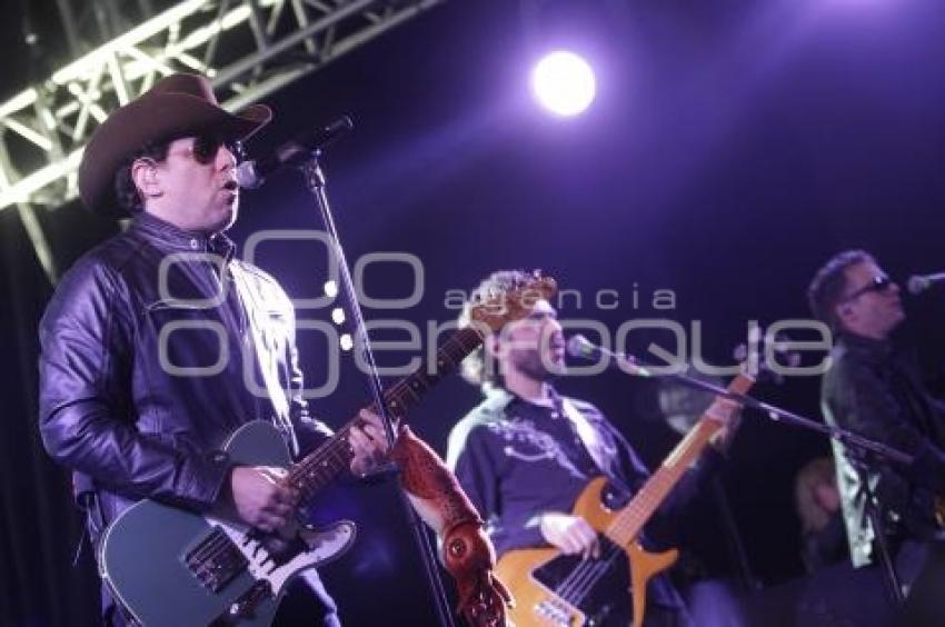 BUNBURY Y CALAMARO . CONCIERTO