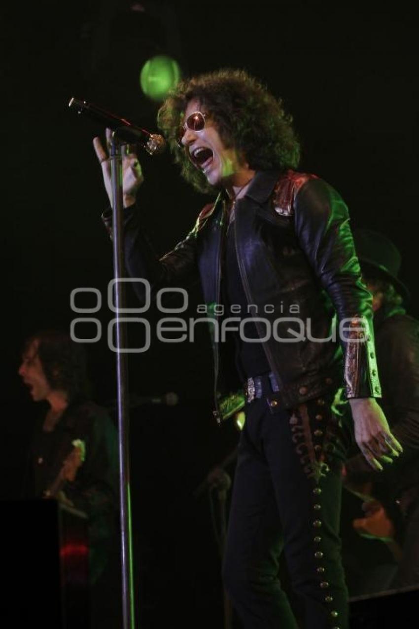 BUNBURY Y CALAMARO . CONCIERTO