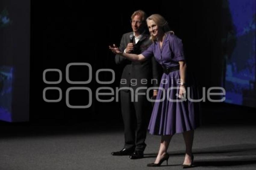 PIPER KERMAN . CIUDAD DE LAS IDEAS