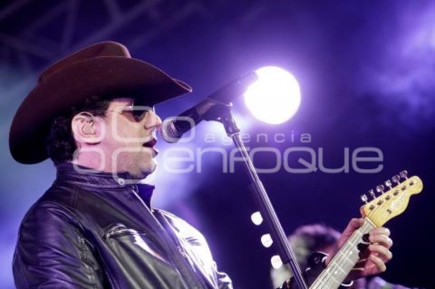 BUNBURY Y CALAMARO . CONCIERTO