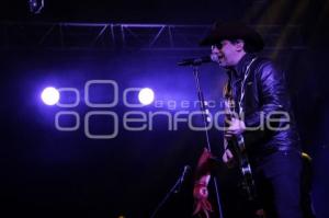 BUNBURY Y CALAMARO . CONCIERTO