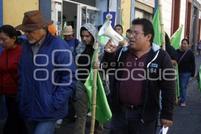 MANIFESTACIÓN POR AYOTZINAPA EN LA CNDH