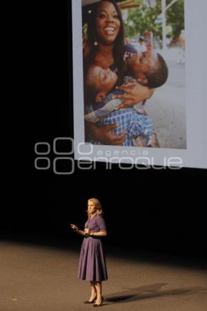 PIPER KERMAN . CIUDAD DE LAS IDEAS
