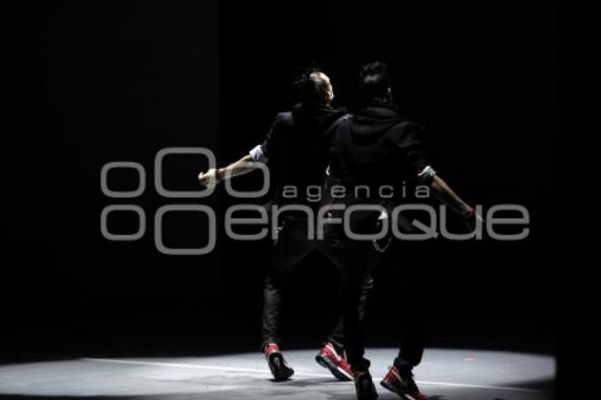 LOMBARD TWINS . CIUDAD DE LAS IDEAS