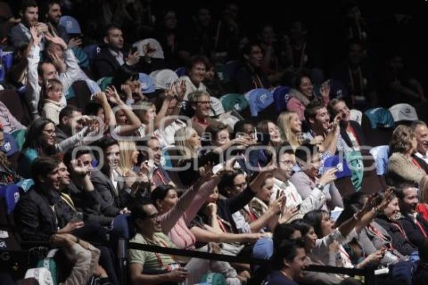 COMENTARISTAS DEPORTIVOS . CDI