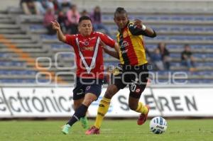 FUTBOL . TIBURONES VS LEONES NEGROS