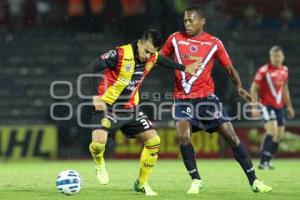 FUTBOL . TIBURONES VS LEONES NEGROS