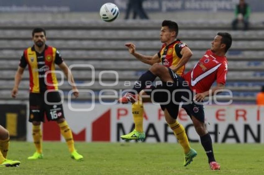 FUTBOL . TIBURONES VS LEONES NEGROS