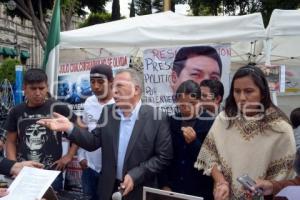 FAMILIARES DETENIDOS CANOA