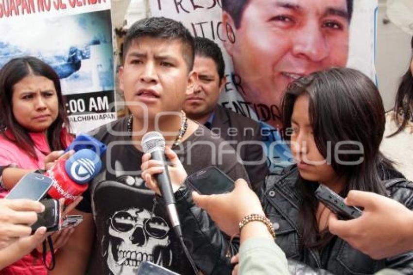 FAMILIARES DETENIDOS CANOA