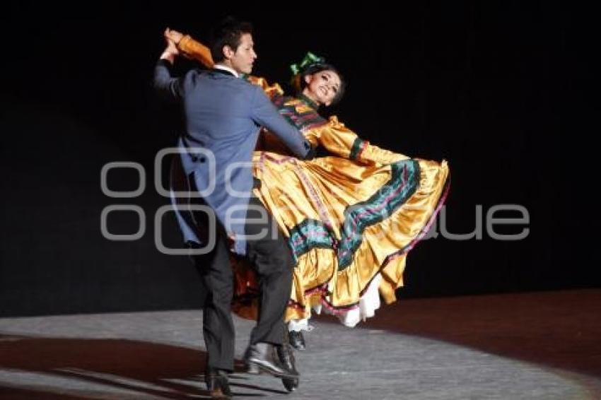 BALLET FOLKLÓRICO DE AMALIA HERNÁNDEZ