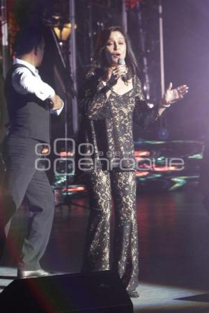 DANIELA ROMO EN CONCIERTO