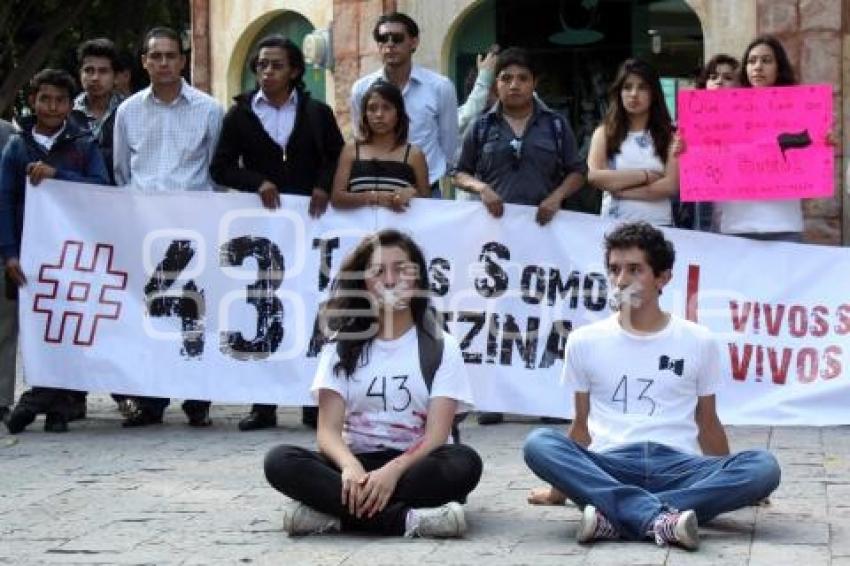 MARCHA AYOTZINAPA. SAN MARTÍN TEXMELUCAN