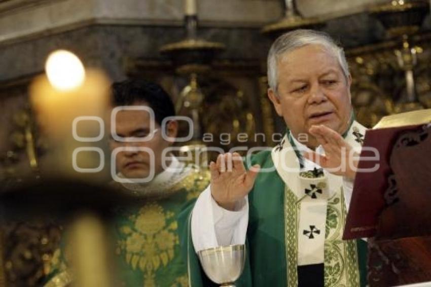 MISA DOMINICAL . CATEDRAL