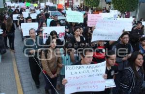 MARCHA POR AYOTZINAPA . TEHUACÁN