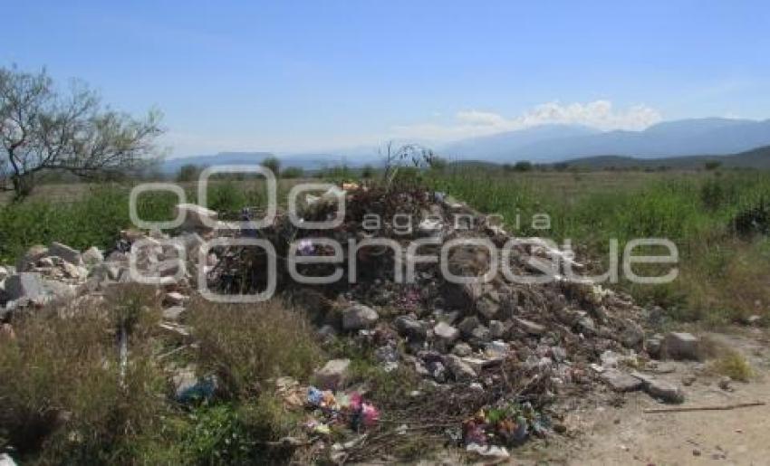 DESECHOS PANTEÓN . TEHUACÁN