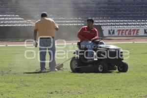 REPARAN CAMPO DE FUTBOL