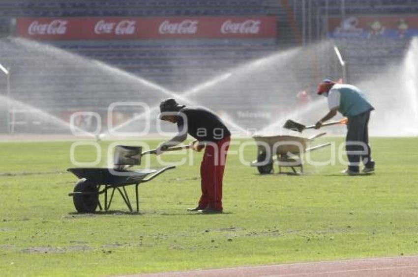 REPARAN CAMPO DE FUTBOL