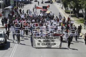 MARCHA POR AYOTZINAPA