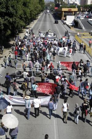 MARCHA POR AYOTZINAPA