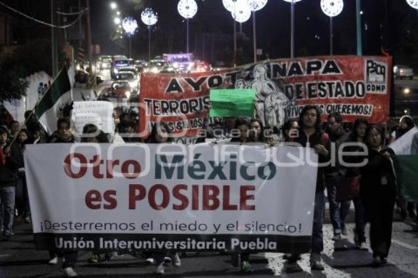 MARCHA POR AYOTZINAPA