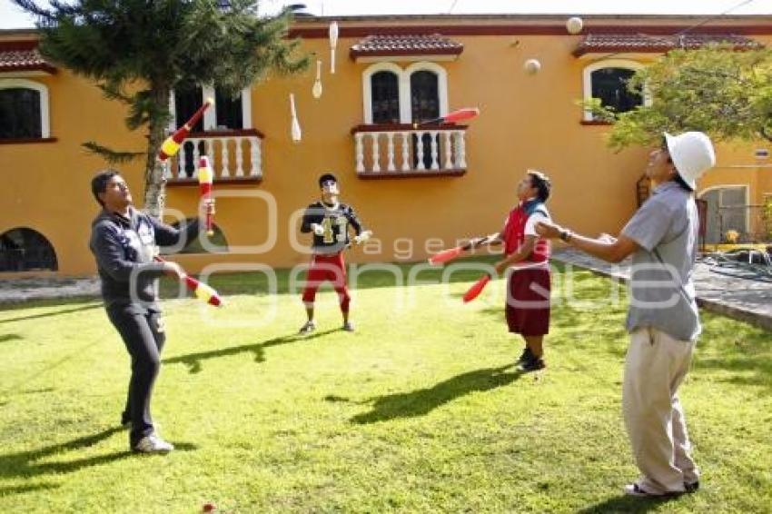 CONGRESO DE PAYASOS . TEHUACÁN