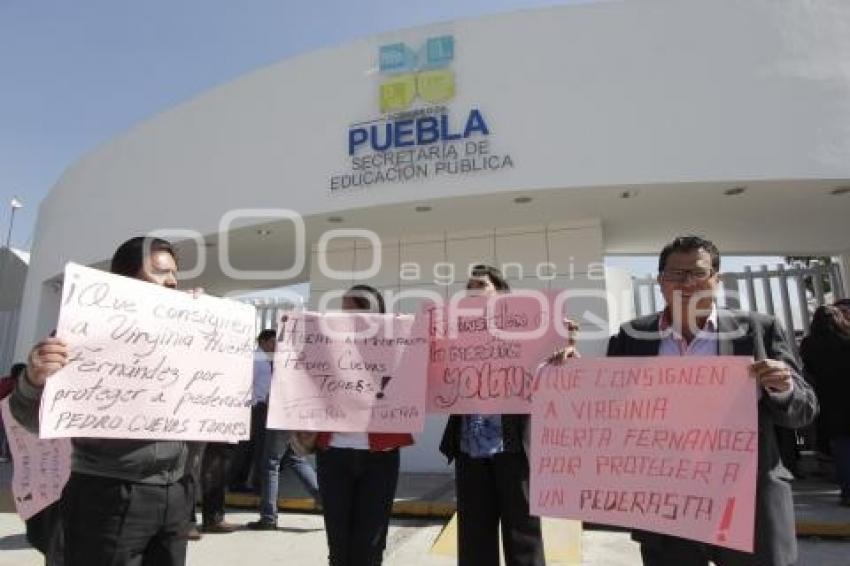 MAS . MANIFESTACIÓN SEP