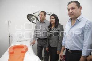 INAUGURA GOBERNADOR CENTRO DE SALUD