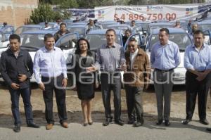 INAUGURA GOBERNADOR CENTRO DE SALUD