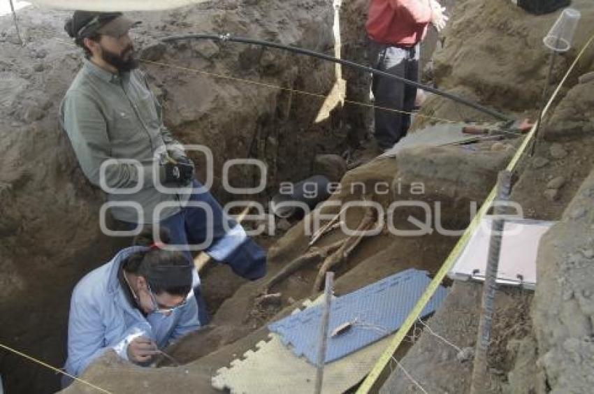 HALLAN ENTIERRO EN CHOLULA