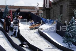 TOBOGANES . ZÓCALO