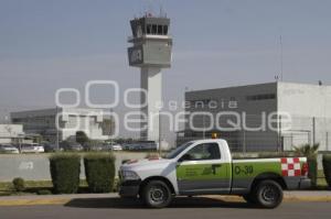 DETIENEN VUELOS EN AEROPUERTO