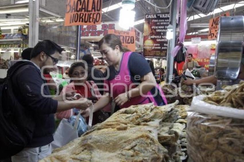 VENTAS NAVIDEÑAS . MERCADO