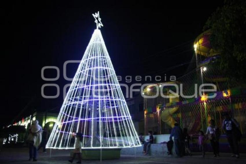 ILUMINACIÓN NAVIDEÑA . PETLALCINGO