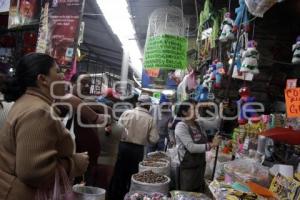 VENTAS NAVIDEÑAS . MERCADO HIDALGO