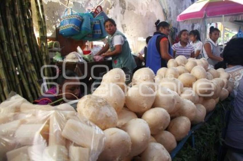 VENTAS NAVIDEÑAS . ACATLÁN