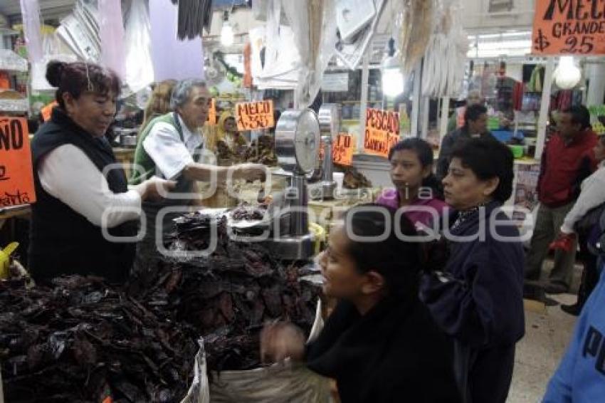 VENTAS NAVIDEÑAS . MERCADO