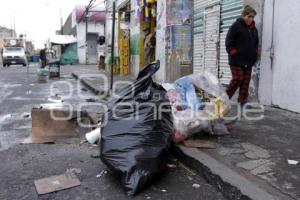 BASURA . NAVIDAD