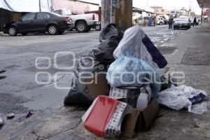 BASURA . NAVIDAD